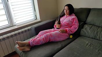 Play Using dizzy stepsister and filling her with sperm