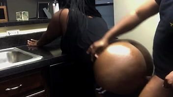 Play Having fun with a big ass booty
