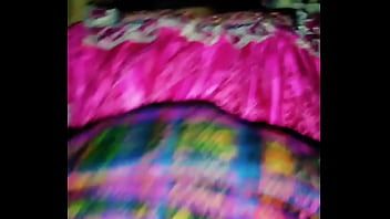 Play Hot Indian Woman Cutting