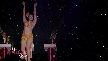 Play Renee Holiday Very Sensuas Dance