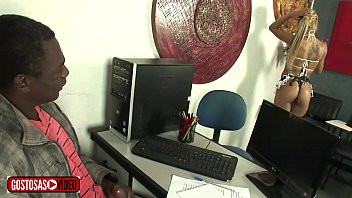 Play Fui fazer entrevista de emprego e acabei dando pro patrão