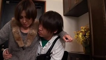 Play Hot Asian Japanese Mom fucks her Young Son