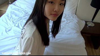 Play Homemade Japanese teen gets fucked hard at home