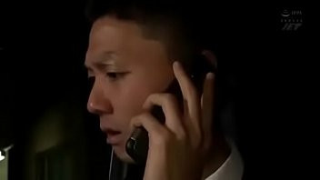 Play Hermosa Esposa follada mientras habla por telefono con su marido cornudo VER Completo 
