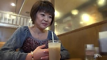 Play 旦那が他界…。悲しむ前に他人棒を漁る熟女 浅田純子 1