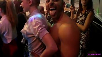 Play Bunch of women fucking with strippers vol.4