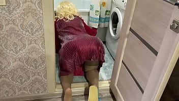 Play Mom bent down and son picked up her dress and fucked in the ass