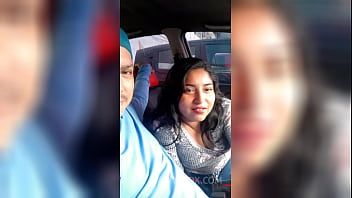 Play Mi tío me graba en el carro y terminamos cojiendo en la casa